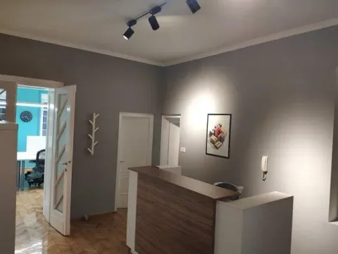 Izdavanje, poslovni prostor, 120m2, Zeleni Venac, Beograd Izdavanje, poslovni prostor, 120m2, Zeleni Venac, Beograd