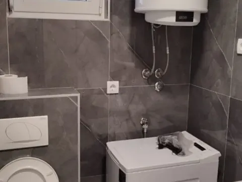 Izdavanje, jednosoban stan, 40m², Gradiošnica, Tivat - image 6