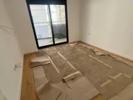 Prodaja, dvosoban stan, 82m², Centar, Bar - image 5