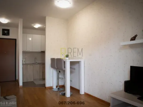 Sale, studio apartment, 33m², City Kvart, Podgorica - image 7