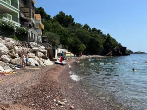 Sale, studio apartment, 26m², Sveti Stefan, Budva - image 4