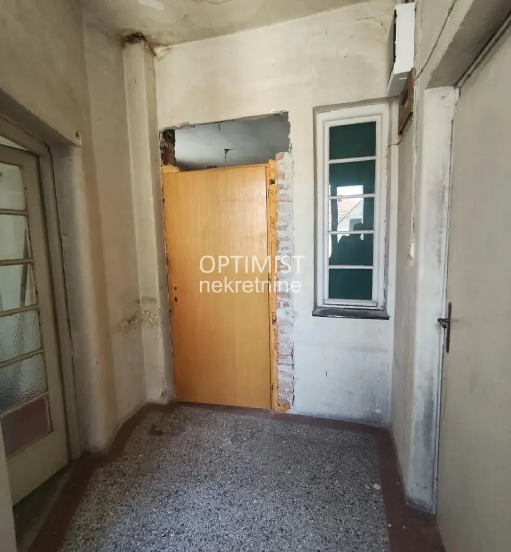 Prodaja, trosoban stan, 77m², Stari Grad, Beograd