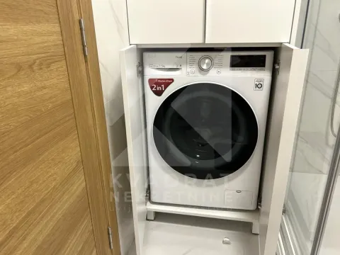 Izdavanje, jednosoban stan, 48m², New City, Podgorica - image 13