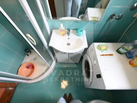 Izdavanje, dvosoban stan, 75m², Zlatica, Podgorica - image 14