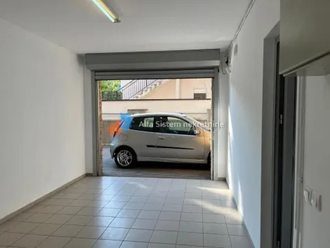 Izdavanje, kuća, 220m², Savski Venac, Beograd - image 37