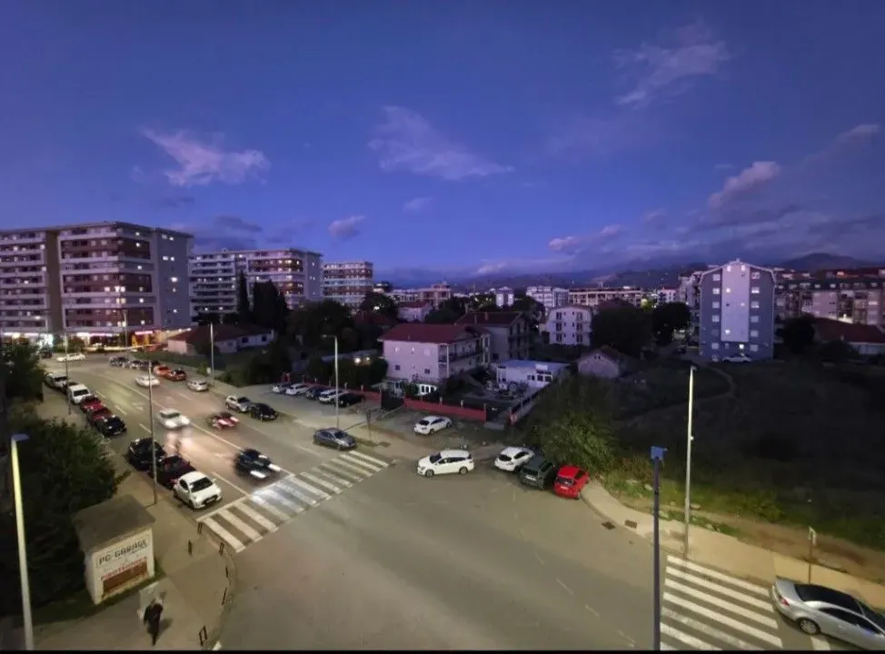 Izdavanje, trosoban stan, 85m², Kod Big Fashion-a, Podgorica