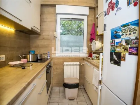 Prodaja, trosoban stan, 69m², Čukarica, Beograd - image 13