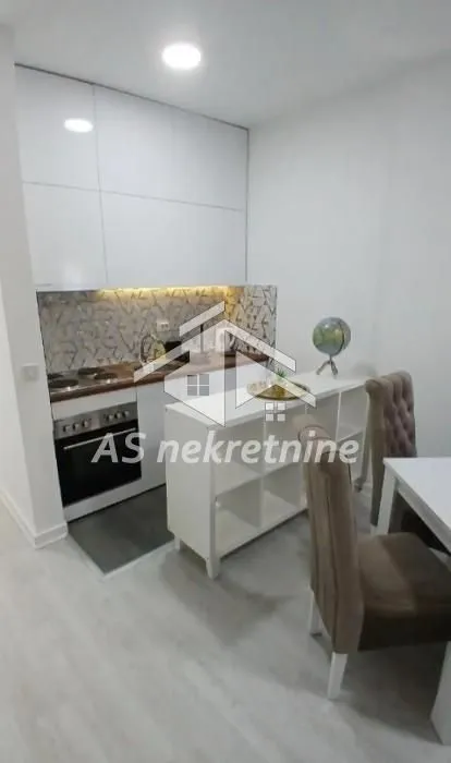 Izdavanje, trosoban stan, 61m², Trošarina, Voždovac Sve Podlokacije