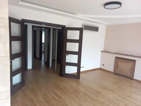 Rent, three bedroom apartment, 91m², Kalenić Pijaca, Vračar Sve Podlokacije