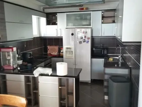 Izdavanje, poslovni prostor, 430m², Mirijevo Sve Podlokacije, Beograd