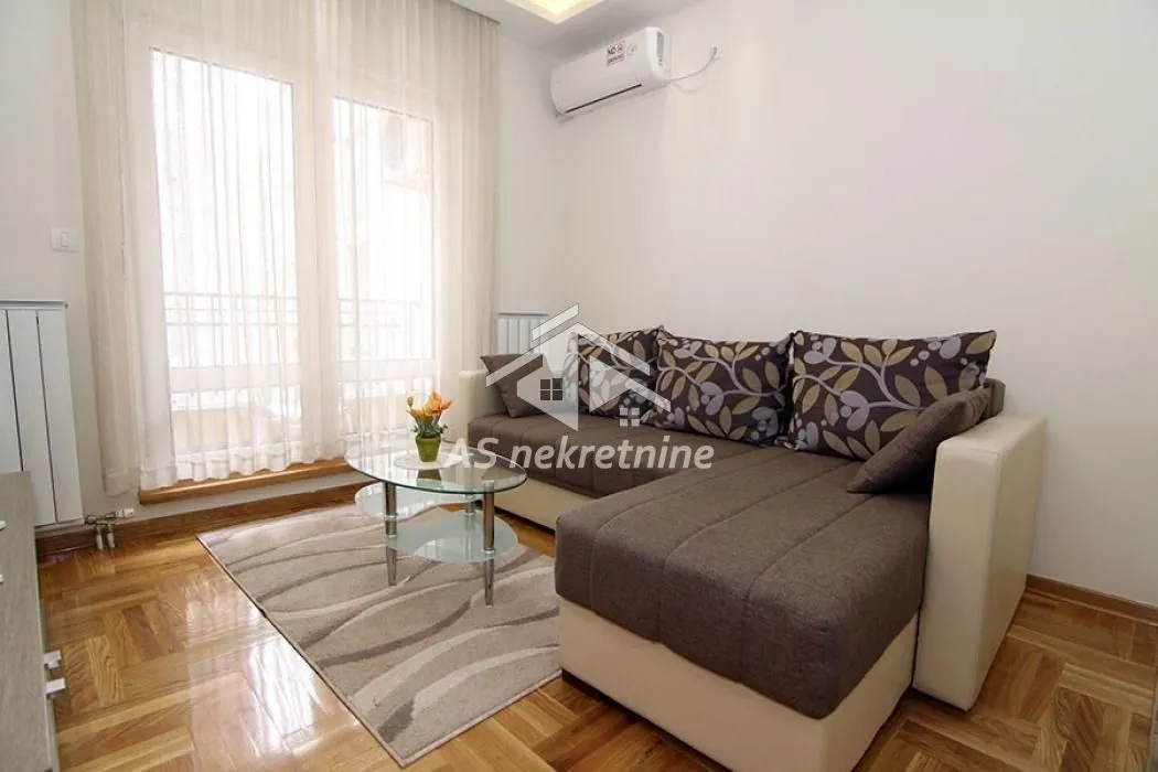 Izdavanje, dvosoban stan, 50m², Trošarina, Voždovac Sve Podlokacije