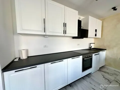Sale, two bedroom apartment, 85m², Đuraševići, Tivat - image 3