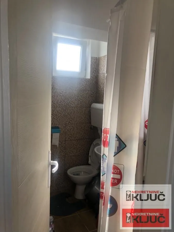 Prodaja, jednosoban stan, 27m², Salajka, Novi Sad Sve Podlokacije