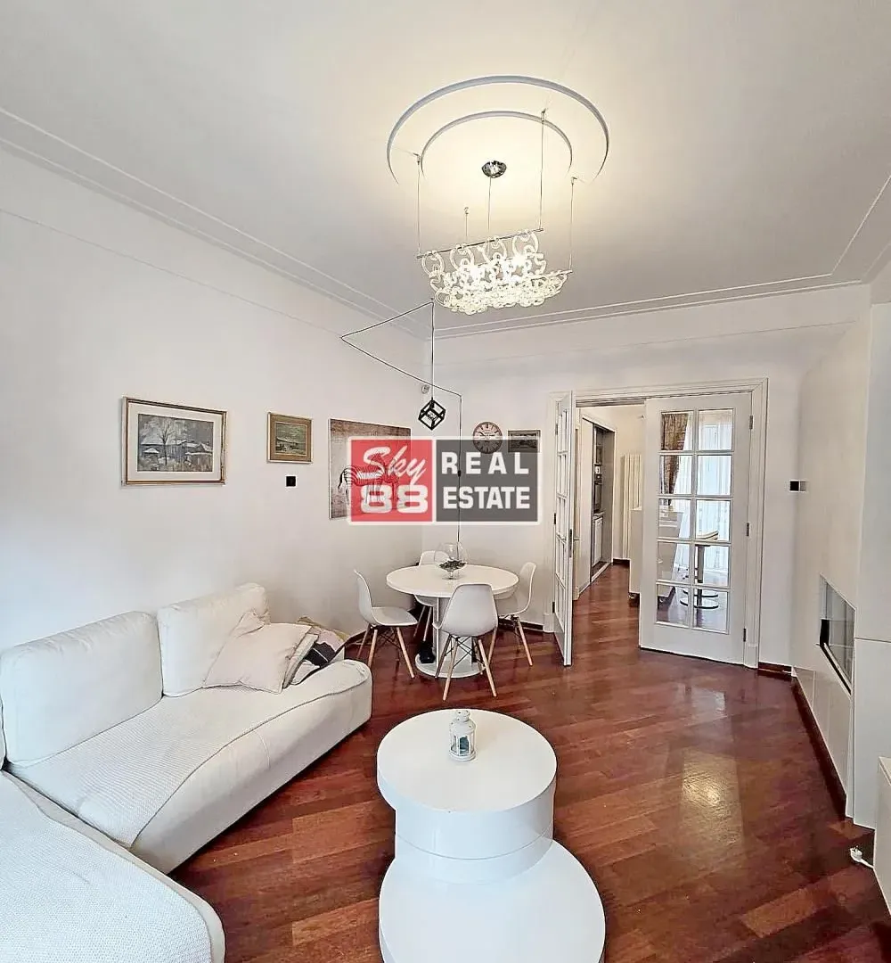Izdavanje, trosoban stan, 86m², Kalenić Pijaca, Vračar Sve Podlokacije