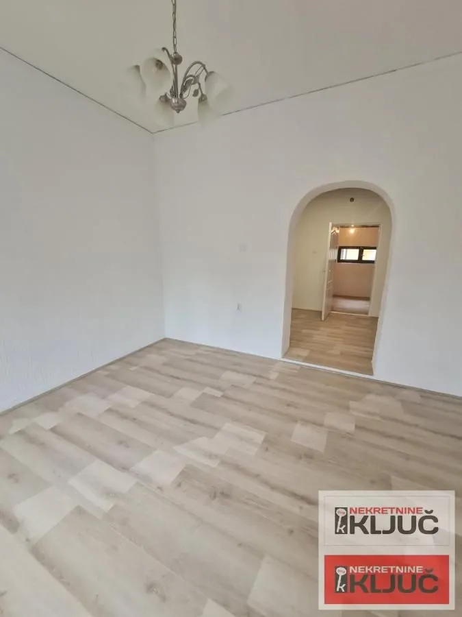 Prodaja, dvosoban stan, 37m², Podbara, Novi Sad Sve Podlokacije