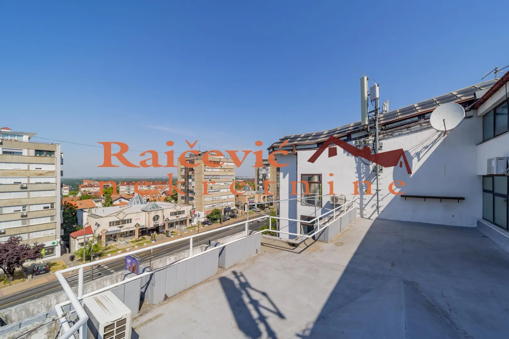 Izdavanje, poslovni prostor, 315m², Banovo Brdo, Beograd