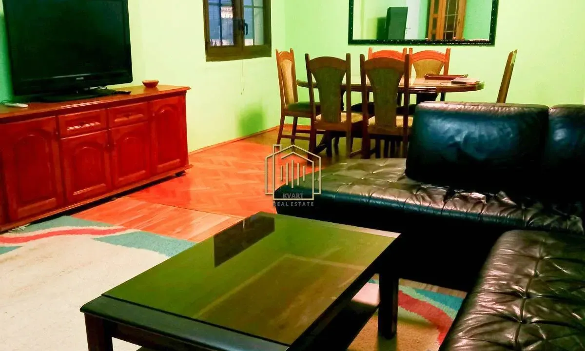 Izdavanje, trosoban stan, 85m², Dalmatinska ulica, Podgorica