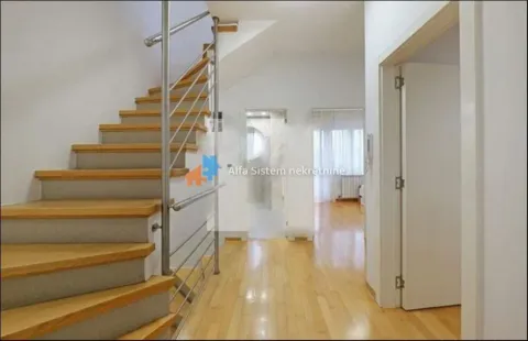 Izdavanje, kuća, 250m², Savski Venac, Beograd - image 12