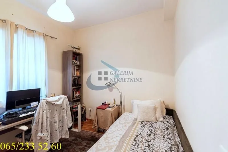 Sale, apartment, 375m², Voždovac Sve Podlokacije, Beograd