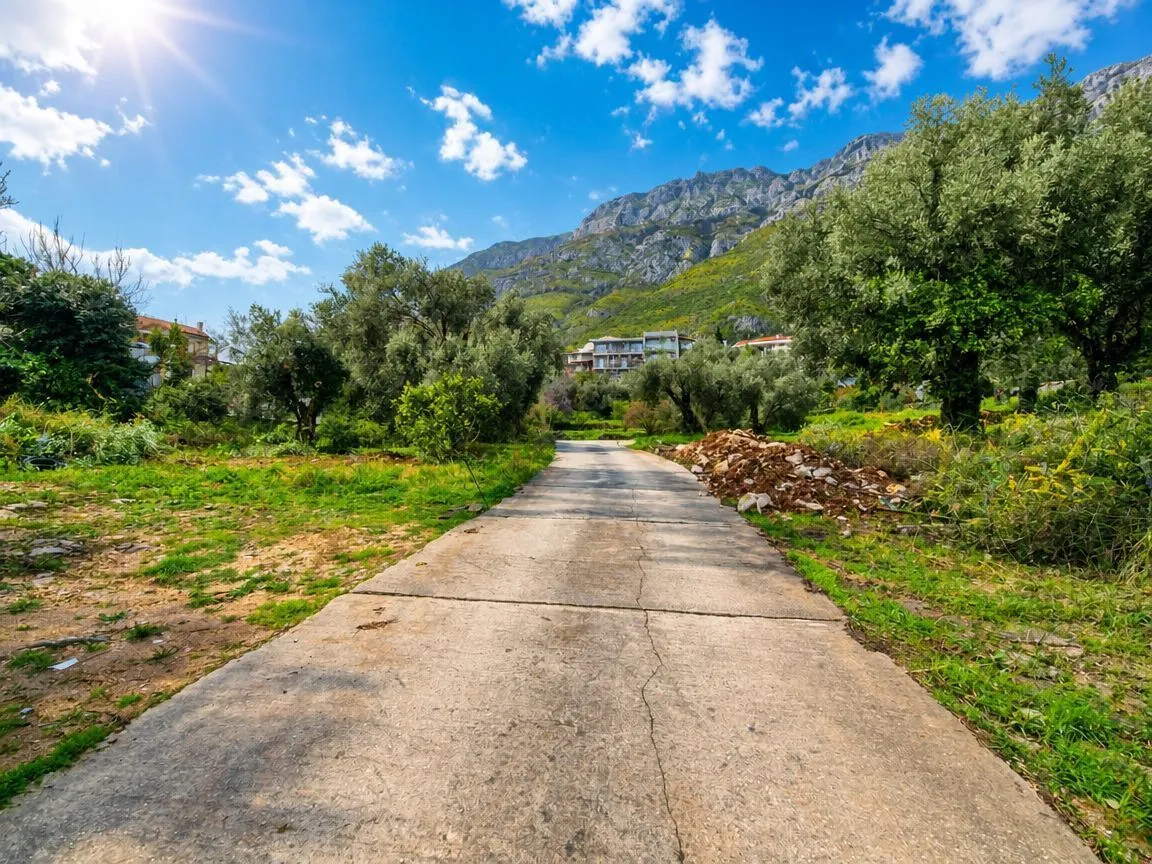 Prodaja, plac, 654m², Reževići, Budva