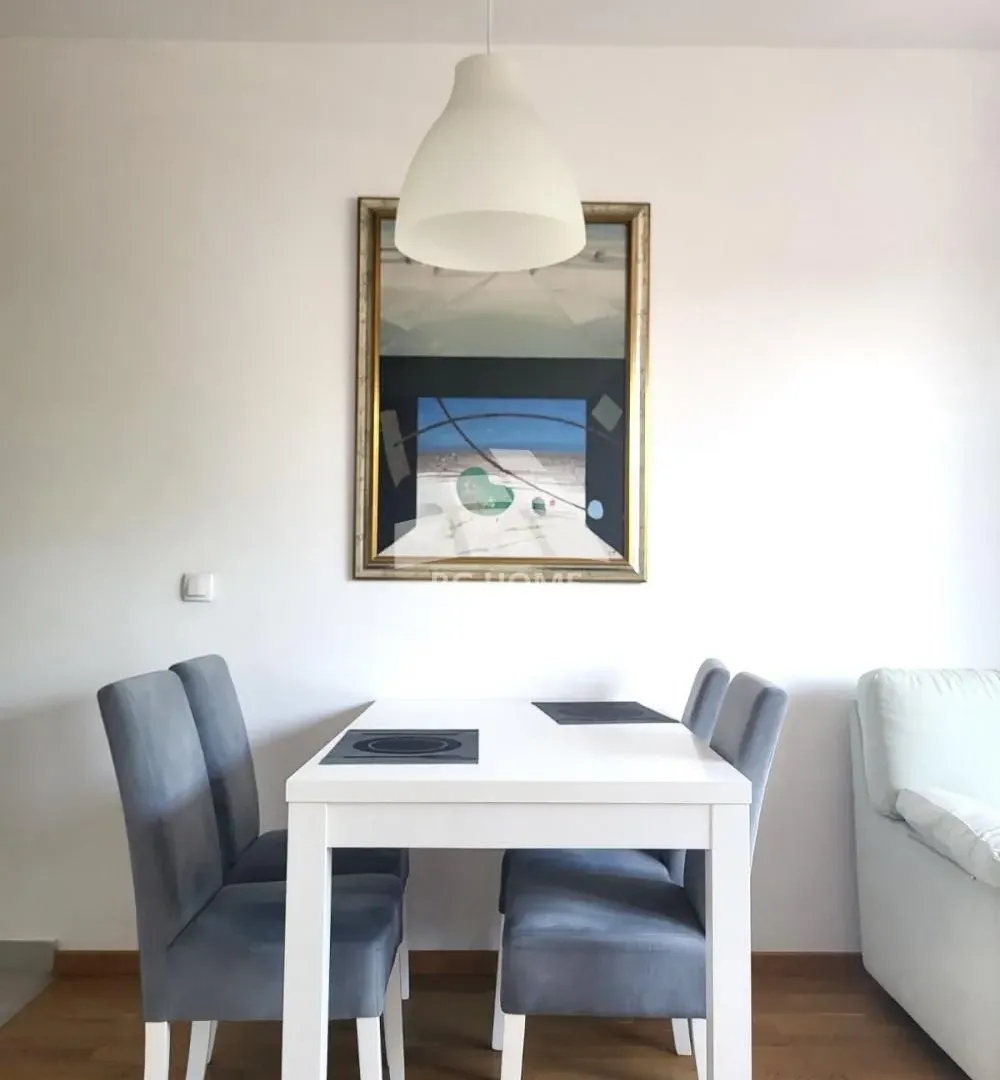 Izdavanje, dvosoban stan, 54m², Đeram Pijaca, Beograd