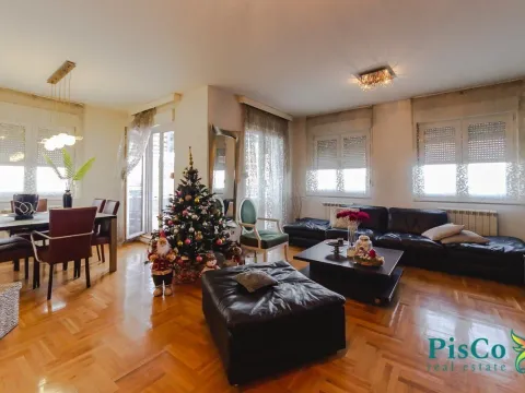 Prodaja, trosoban stan, 119m², Stari Aerodrom, Podgorica - image 1