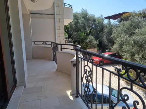 Prodaja, dvosoban stan, 86m², Petrovac, Budva - image 15