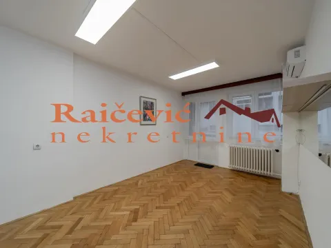 Izdavanje, poslovni prostor, 58m², Kalenić Pijaca, Vračar Sve Podlokacije - image 15