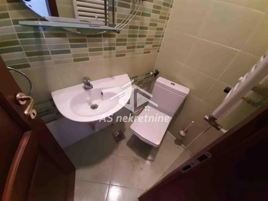 Izdavanje, kuća, 220m², Savski Venac, Beograd