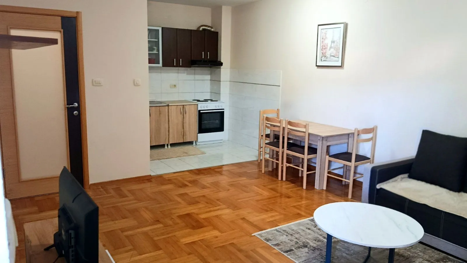 Rent, one bedroom apartment, 52m², Pobrežje, Podgorica