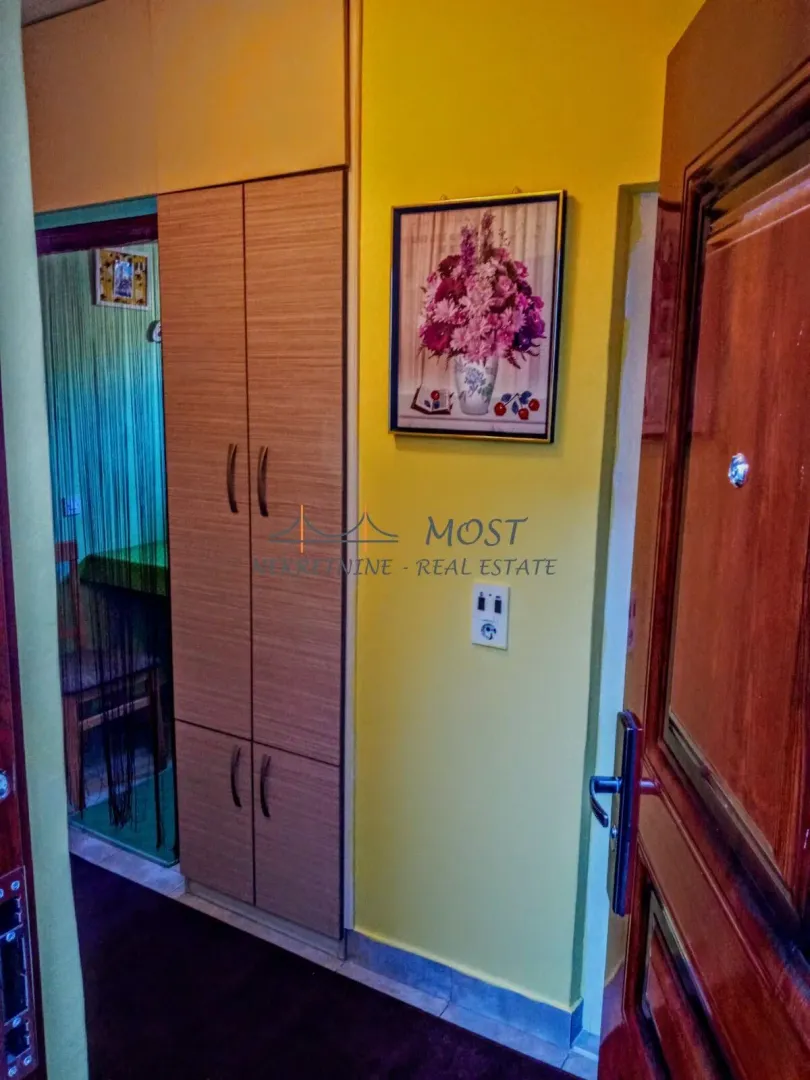 Prodaja, garsonjera, 30m², Gintaš, Podgorica