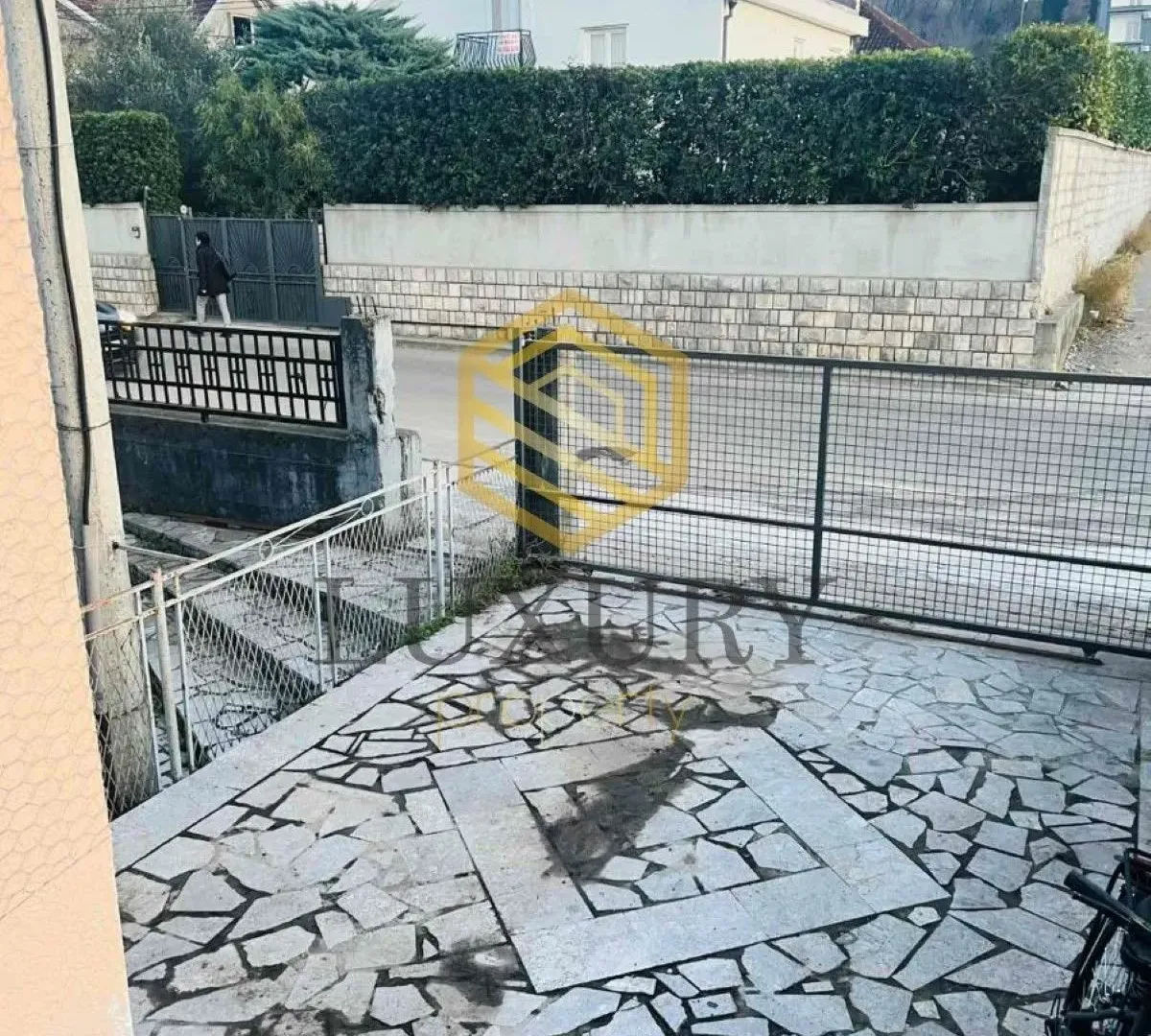 Izdavanje, kuća, 80m², Zagorič, Podgorica