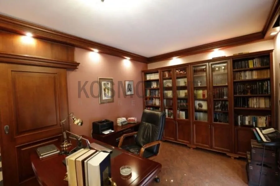 Prodaja, kuća, 520m², Filmski Grad, Beograd