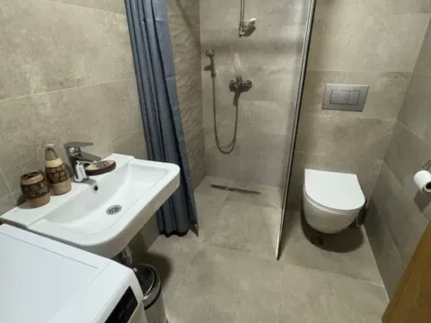 Rent, one bedroom apartment, 44m², Bečići, Budva - image 8