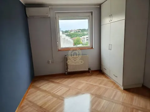 Rent, four bedroom apartment, 125m², Savski Venac, Beograd - image 8