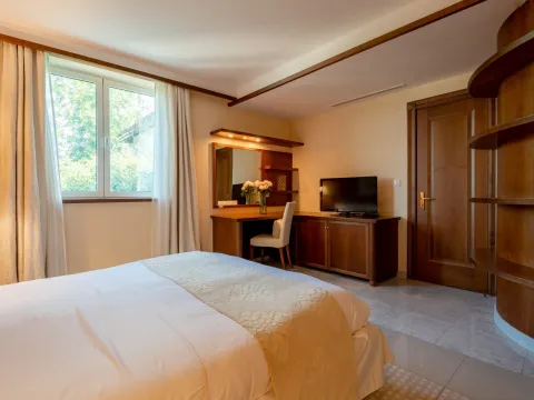 Prodaja, kuća, 959m², Budva, Crna Gora - image 19