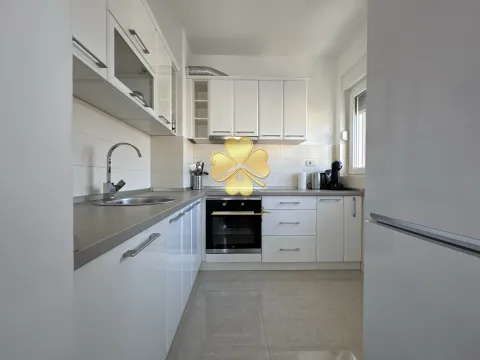 Izdavanje, jednosoban stan, 53m², City Kvart, Podgorica - image 3