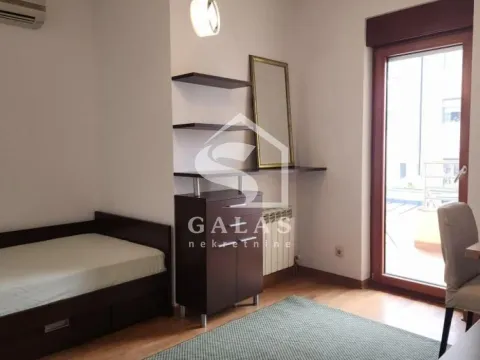 Izdavanje, stan, 130m², Vračar Hram, Vračar Sve Podlokacije - image 8