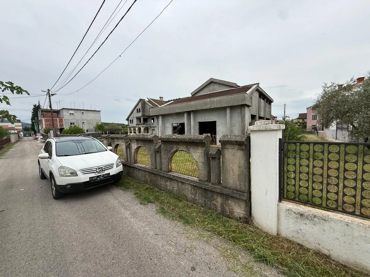 Sale, house, 285m², Karaburško Polje, Podgorica