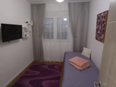 Rent, two bedroom apartment, 56m², Ljubović, Podgorica - image 9