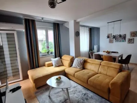 Prodaja, četvorosoban stan, 93m2, Durlan, Niš Prodaja, četvorosoban stan, 93m2, Durlan, Niš