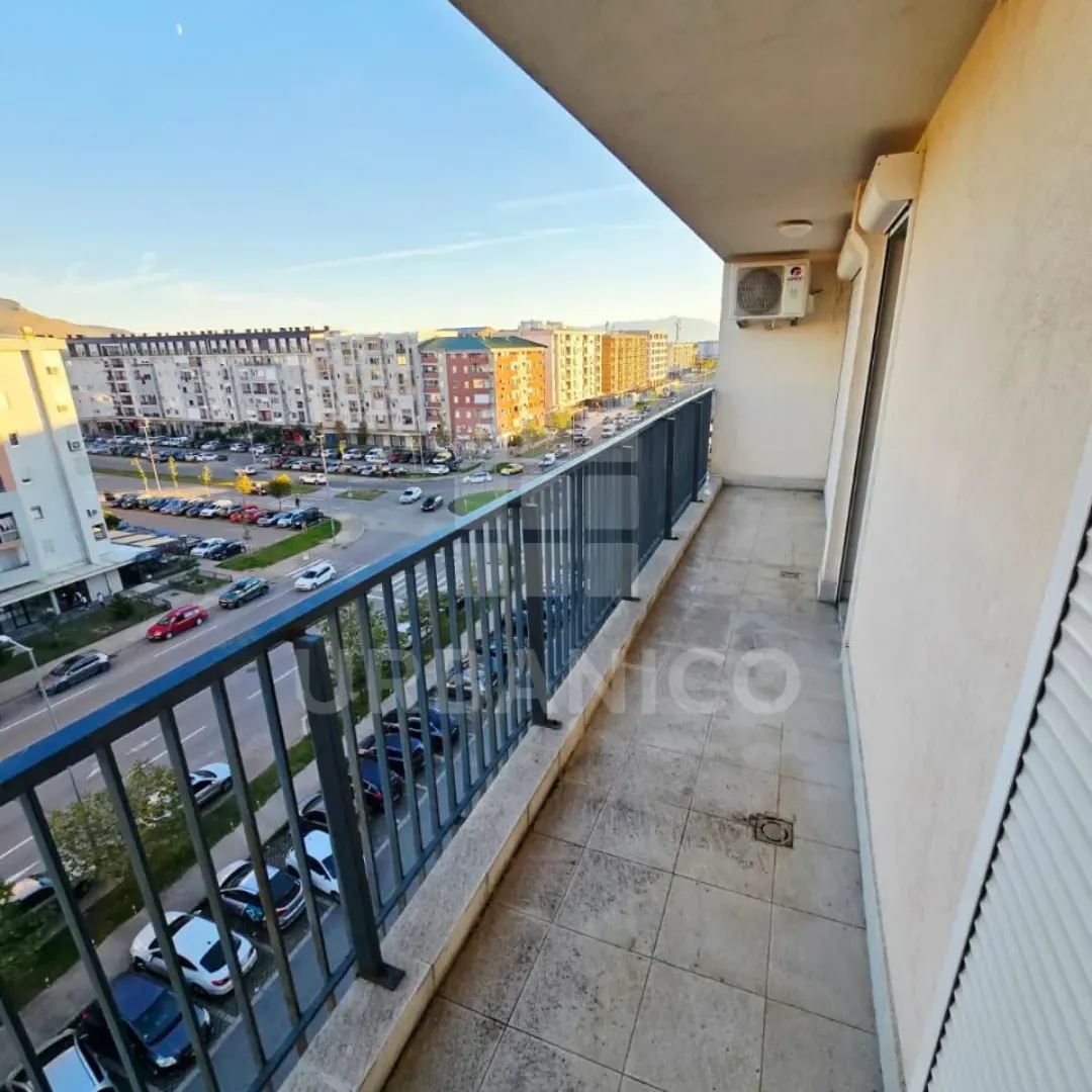 Prodaja, dvosoban stan, 72m², Stari Aerodrom, Podgorica