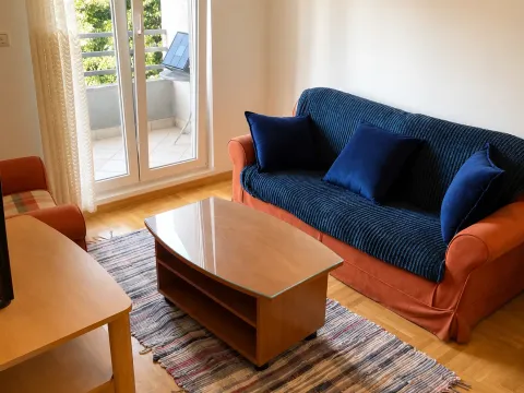 Rent, one bedroom apartment, 36m², Stari Aerodrom, Podgorica - image 2