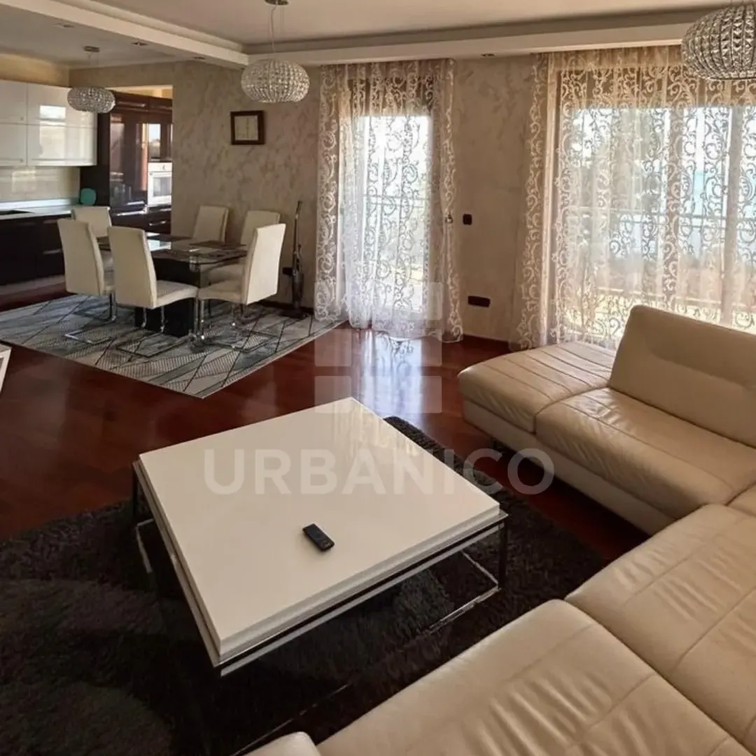 Prodaja, dvosoban stan, 120m², Komoševina, Budva