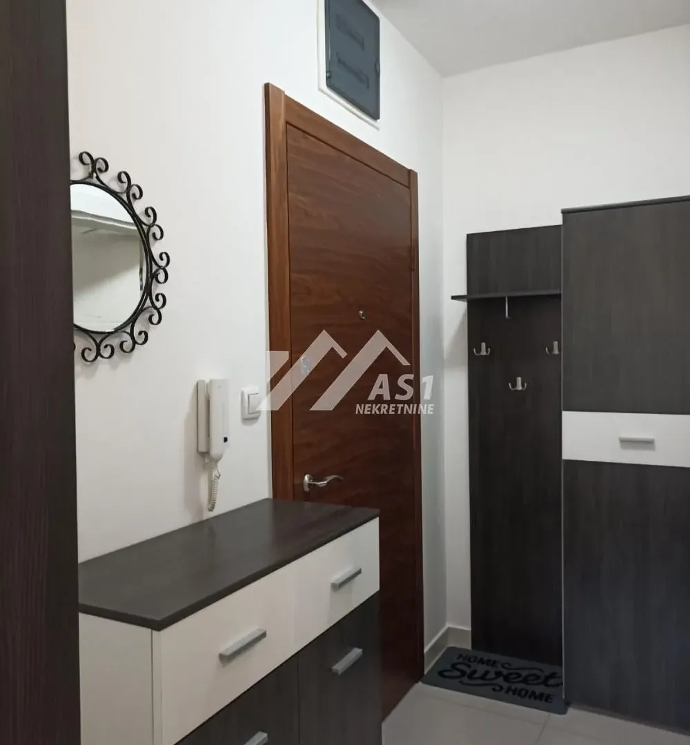 Izdavanje, jednosoban stan, 40m², Rotkvarija, Novi Sad Sve Podlokacije