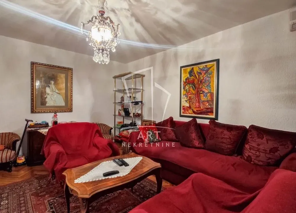 Prodaja, trosoban stan, 88m², Lipov Lad, Zvezdara Sve Podlokacije