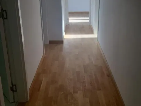 Prodaja, četvorosoban stan, 79m2, Centar, Niš