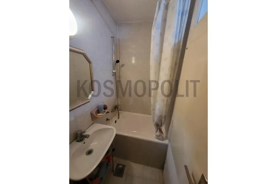 Prodaja, četvorosoban stan, 71m², Skojevsko Naselje, Beograd
