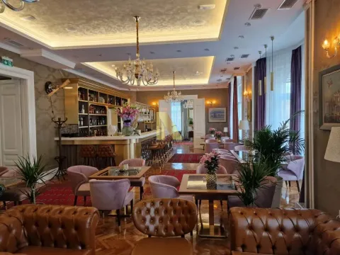Rent, office space, 1558m², Centar, Novi Sad - image 4