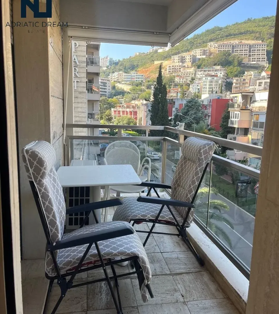 Prodaja, jednosoban stan, 47m², Centar, Budva